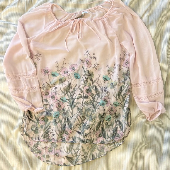 Floral, spring Lauren Conrad blouse - Picture 1 of 2